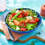 Lauwwarme salade met aardbei en koolrabi