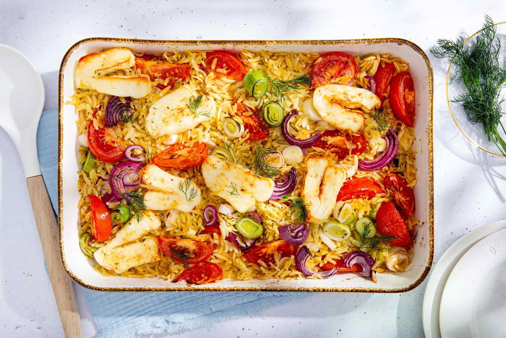 Zomerse ovenschotel met halloumi