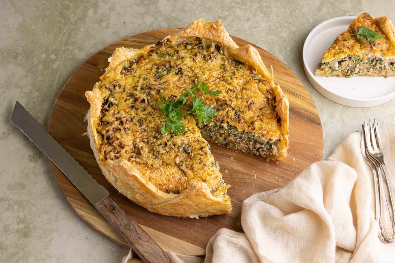 Andijvie quiche met oude kaas