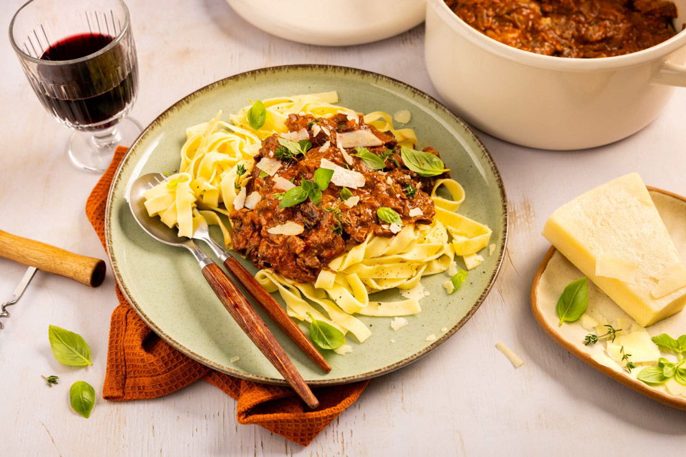 Italiaanse Stoof Met Tagliatelle