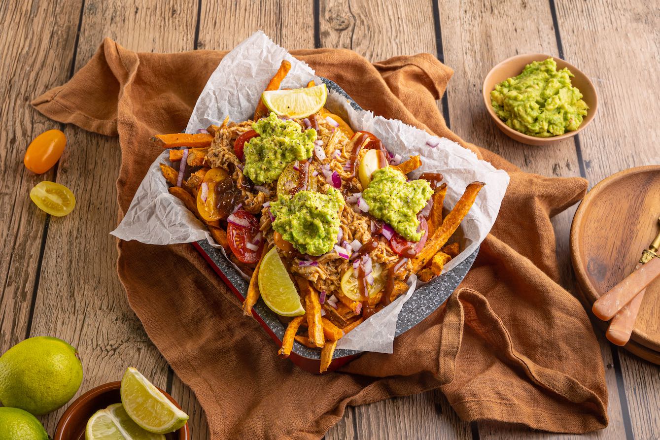 Loaded Fries Met Pulled Chicken