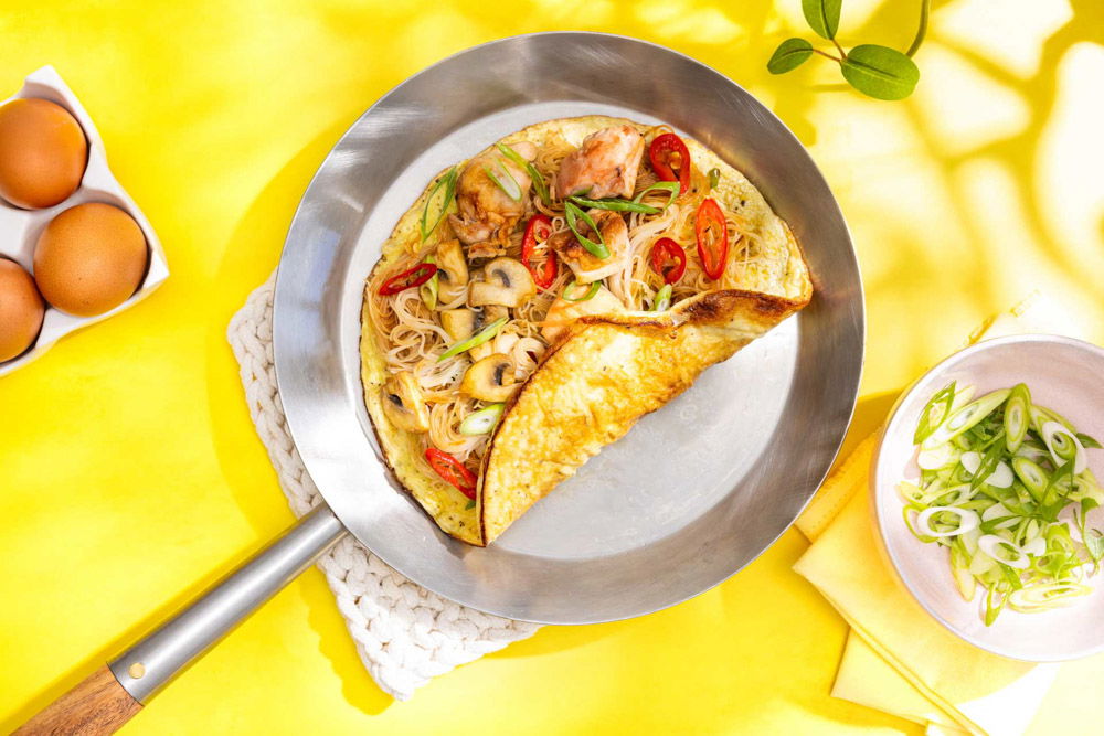 Noedelomelet met bosui