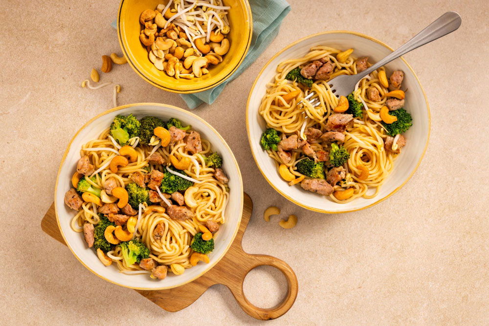 Noedels Met Varkensvlees En Broccoli