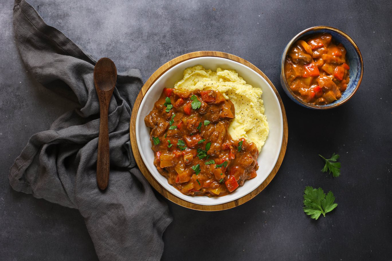 Goulash met aardappelpuree