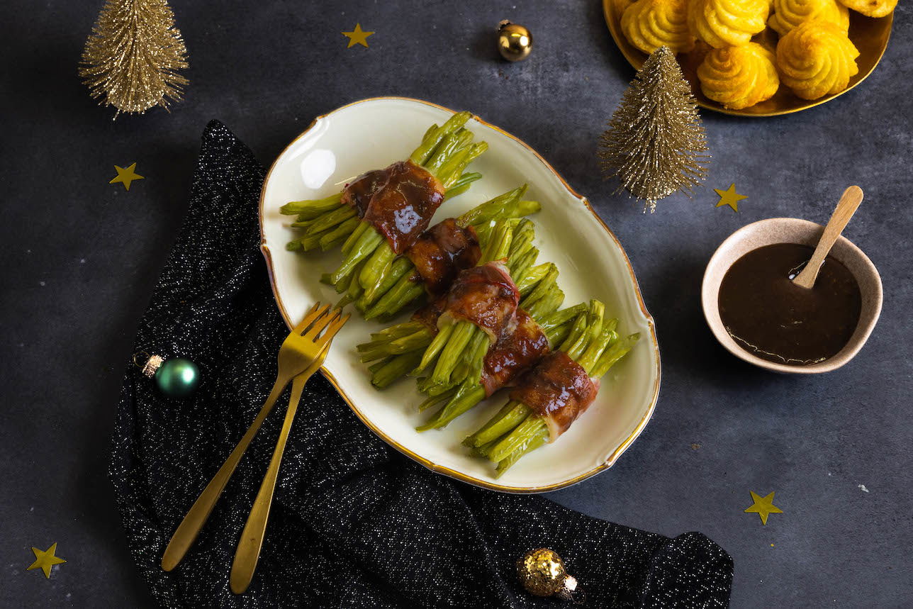 sperziebonen met spek en dadelglaze