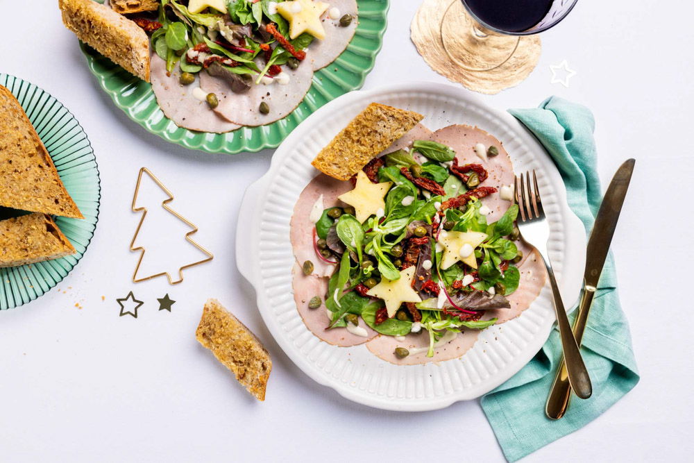 Vitello tonnato met knoflookbrood