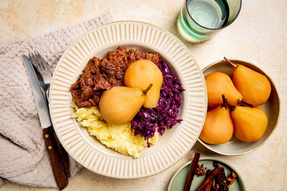 Witte Stoofpeertjes Met Rodekool 2