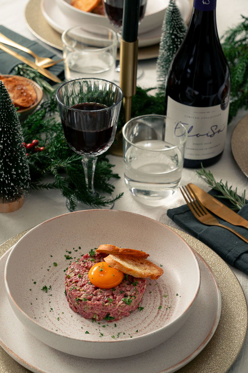 Steak tartaar met wijn