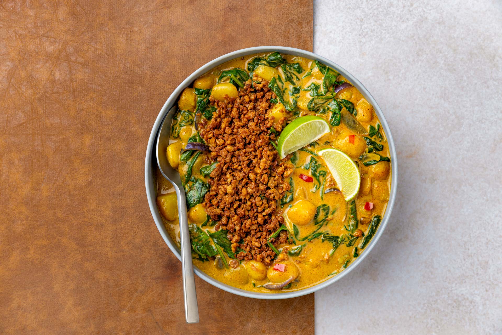 Aardappelcurry Met Vegetarisch Gehakt En Spinazie 2