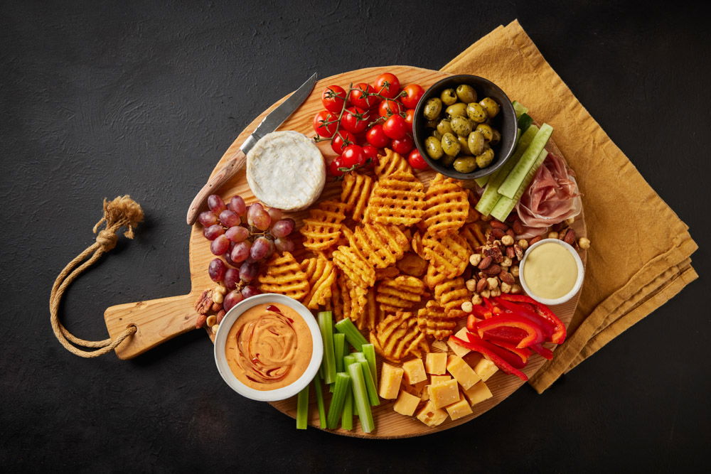 Lamb Weston Borrelplank Met Waffle Fries & Dips 02