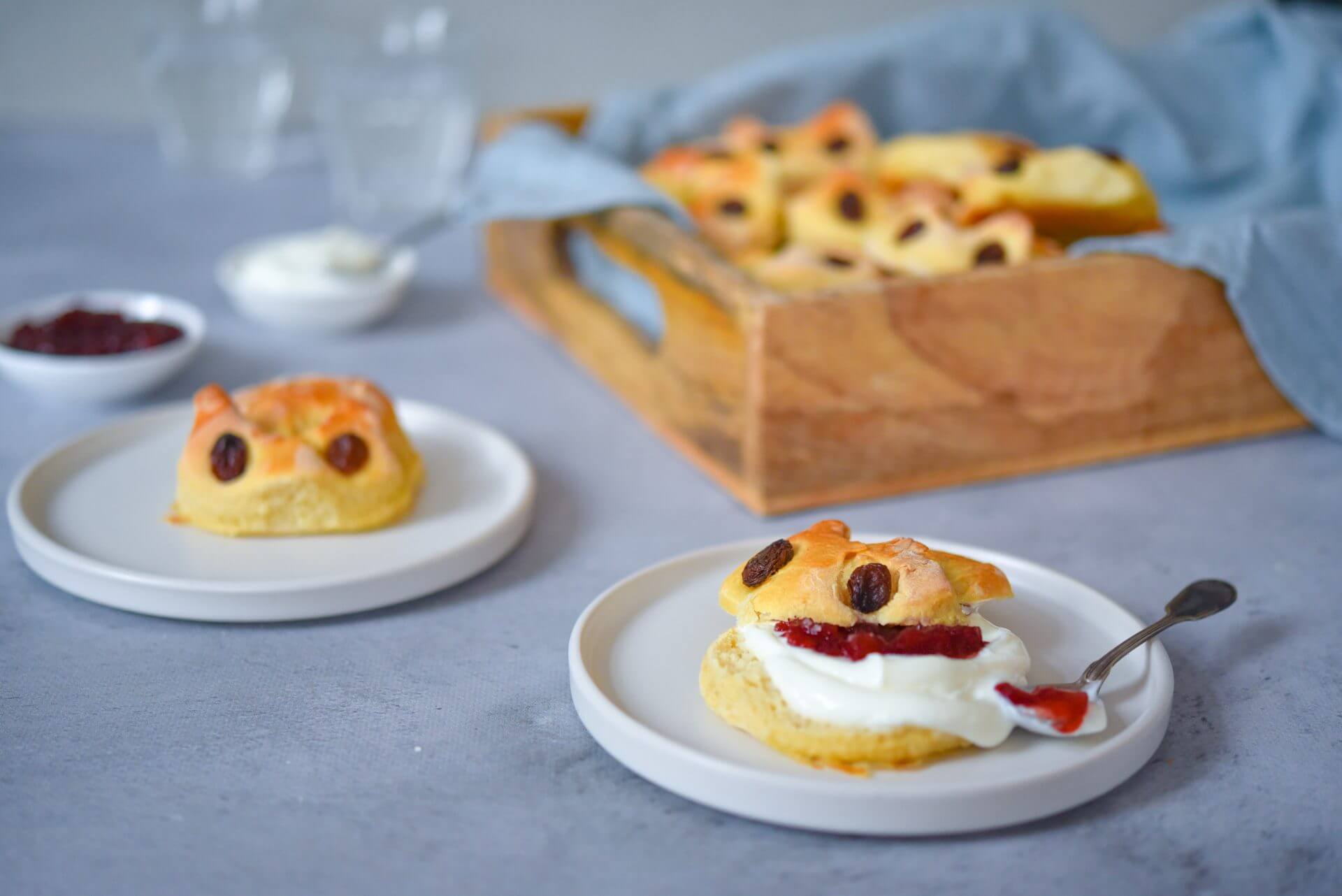 Zoete paashaasbroodjes