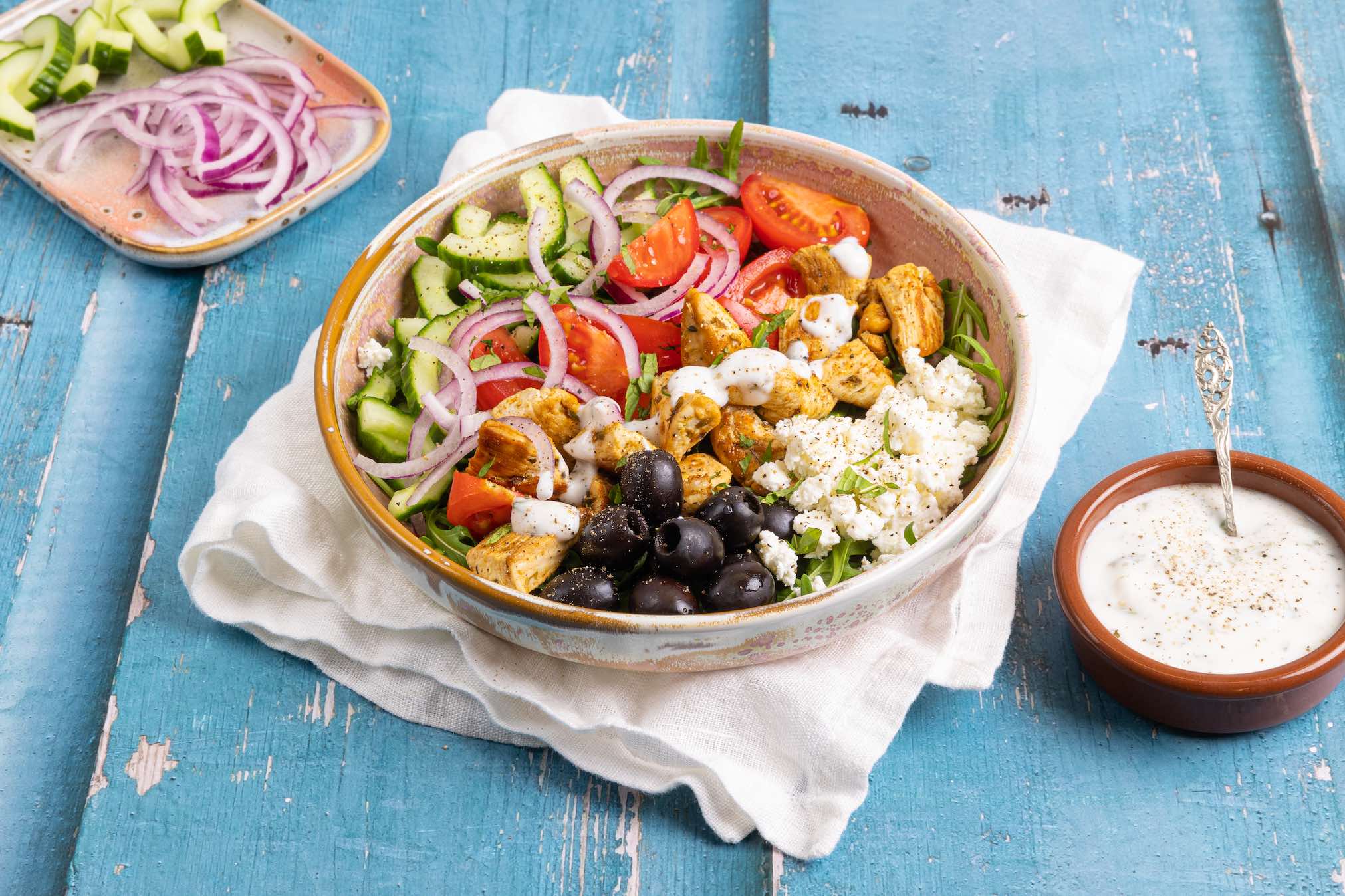 Griekse Maaltijdsalade Met Kip 1