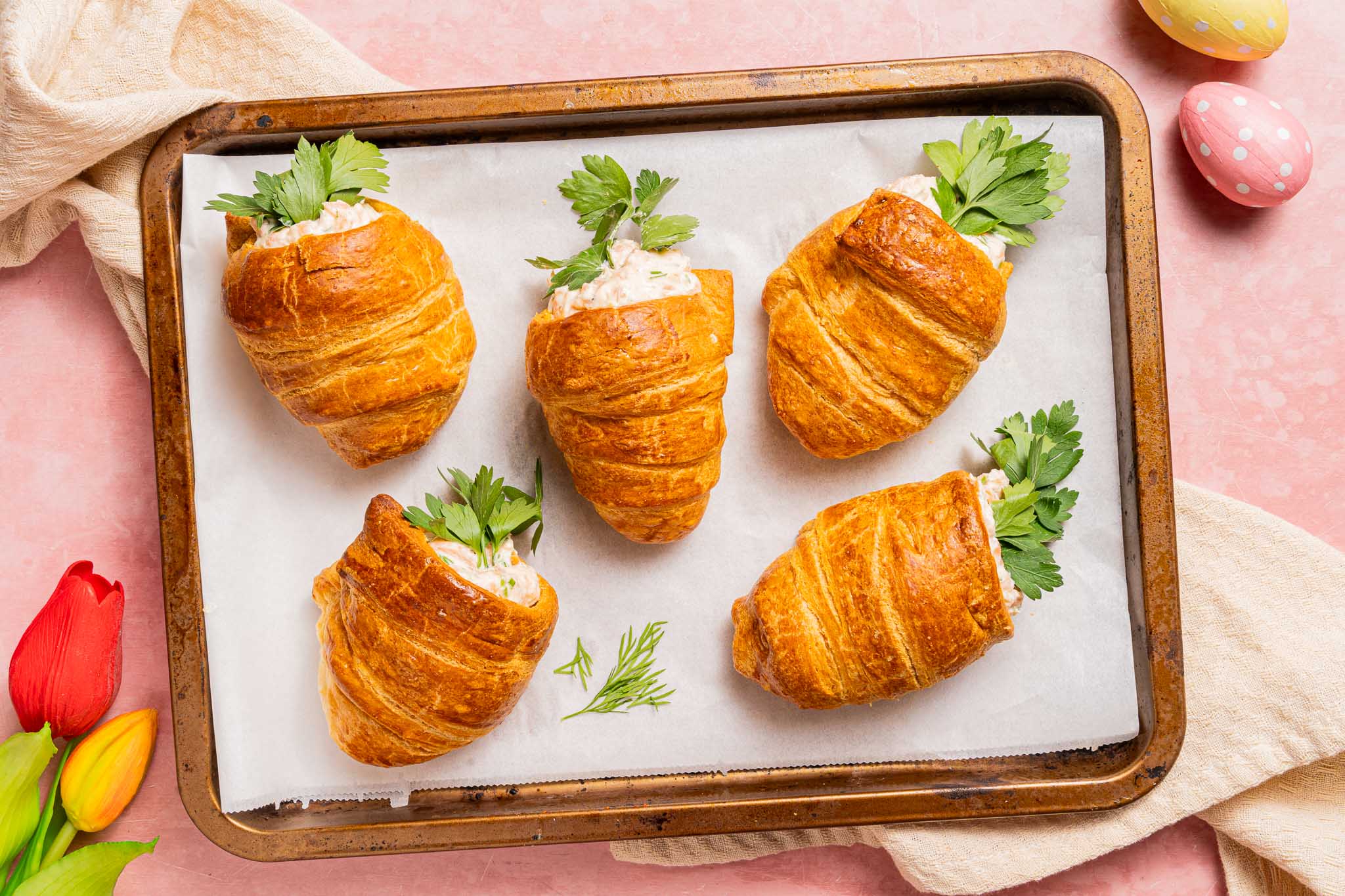 Paascroissants Met Gerookte Zalmsalade