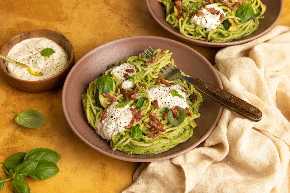 Pasta met broccoli-courgettesaus
