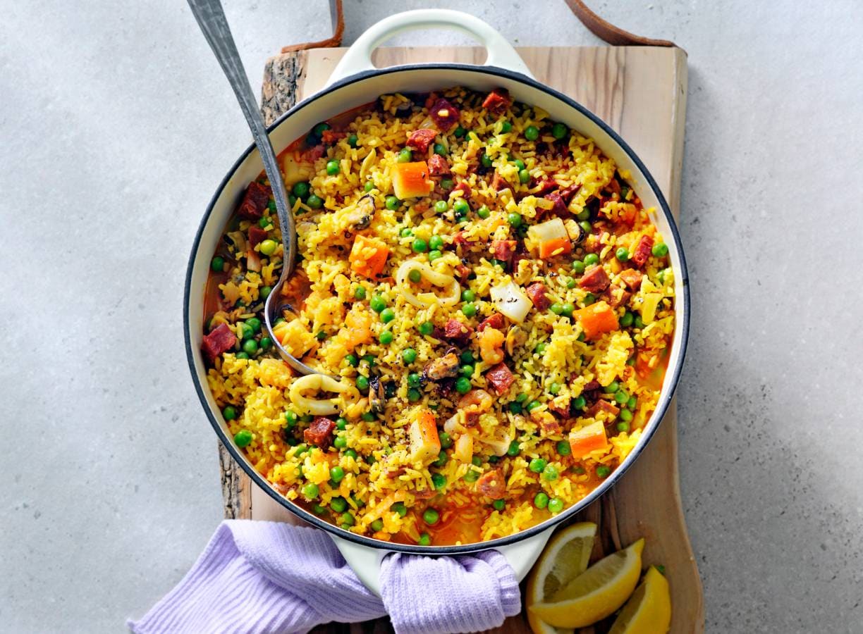 Eenpanspaella Met Chorizo En Zeevruchten