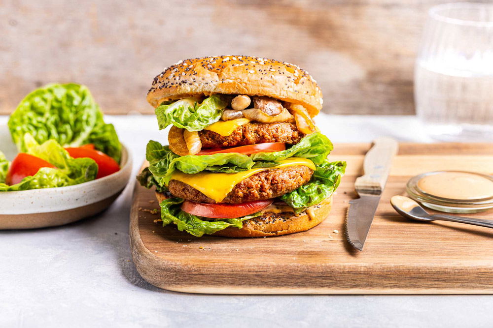 Dubbele Hamburger Met Gekarameliseerde Ui 3