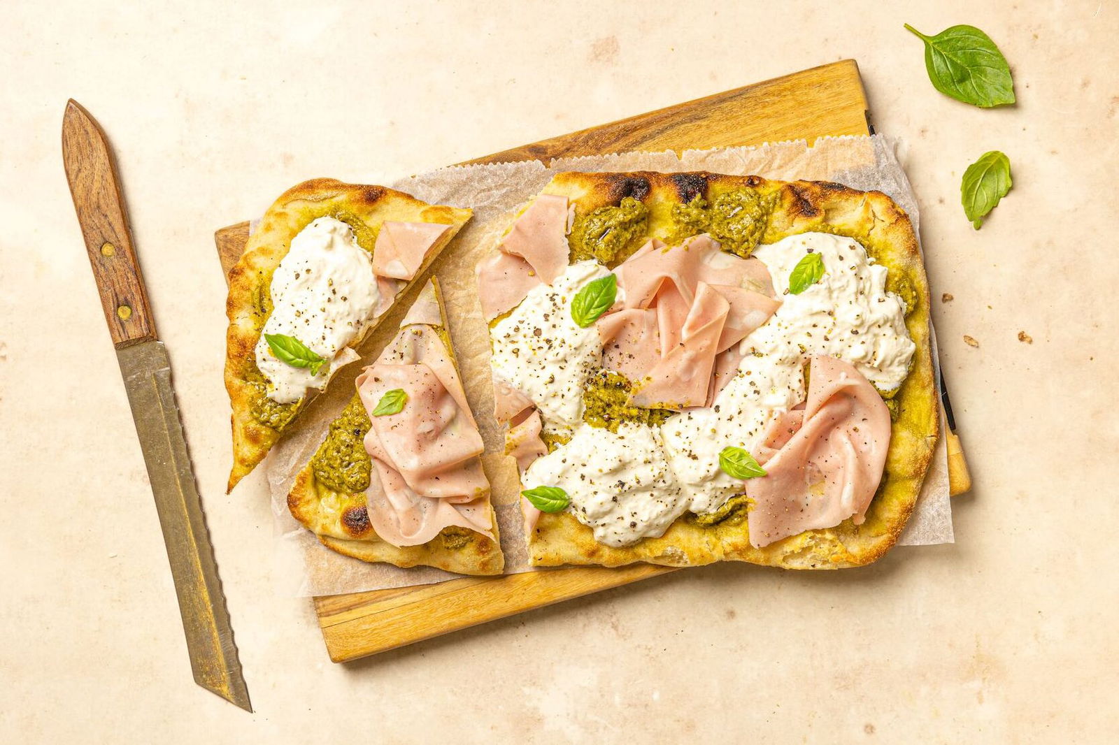 Pinsa Met Mortadella