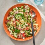 Tuinbonen-bulgursalade met witte kaas