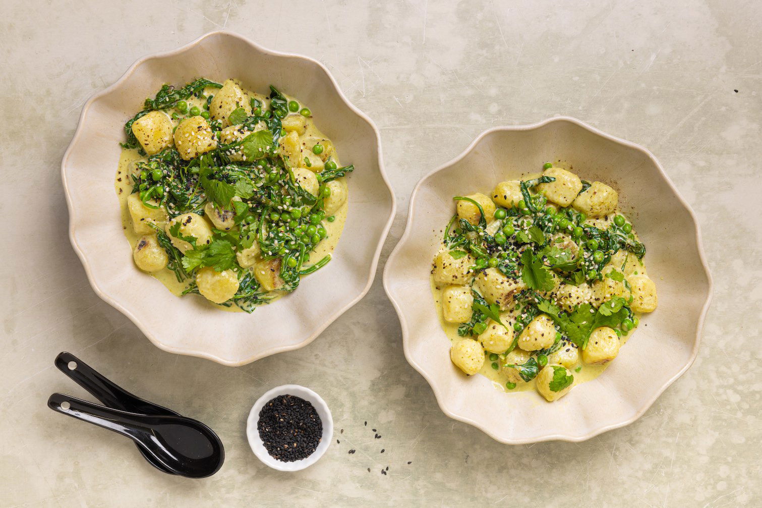 Eenpanscurry Met Spinazie En Krieltjes
