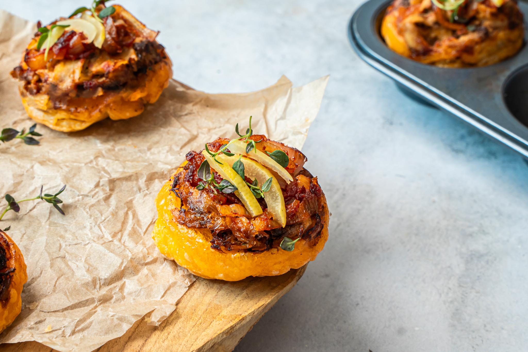 MIni Tartes Tatins Makreel Liggend Low Res 1