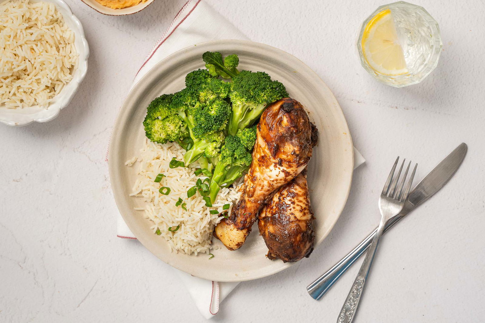 Misokip met broccoli en gemberrijst