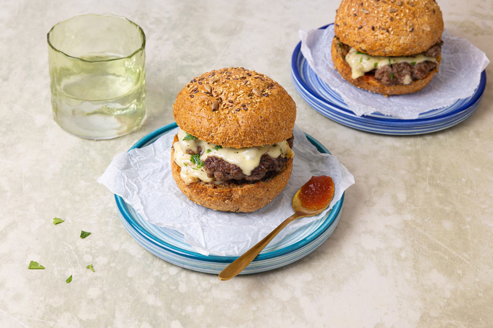 Smashed Parmezaan Burger 2