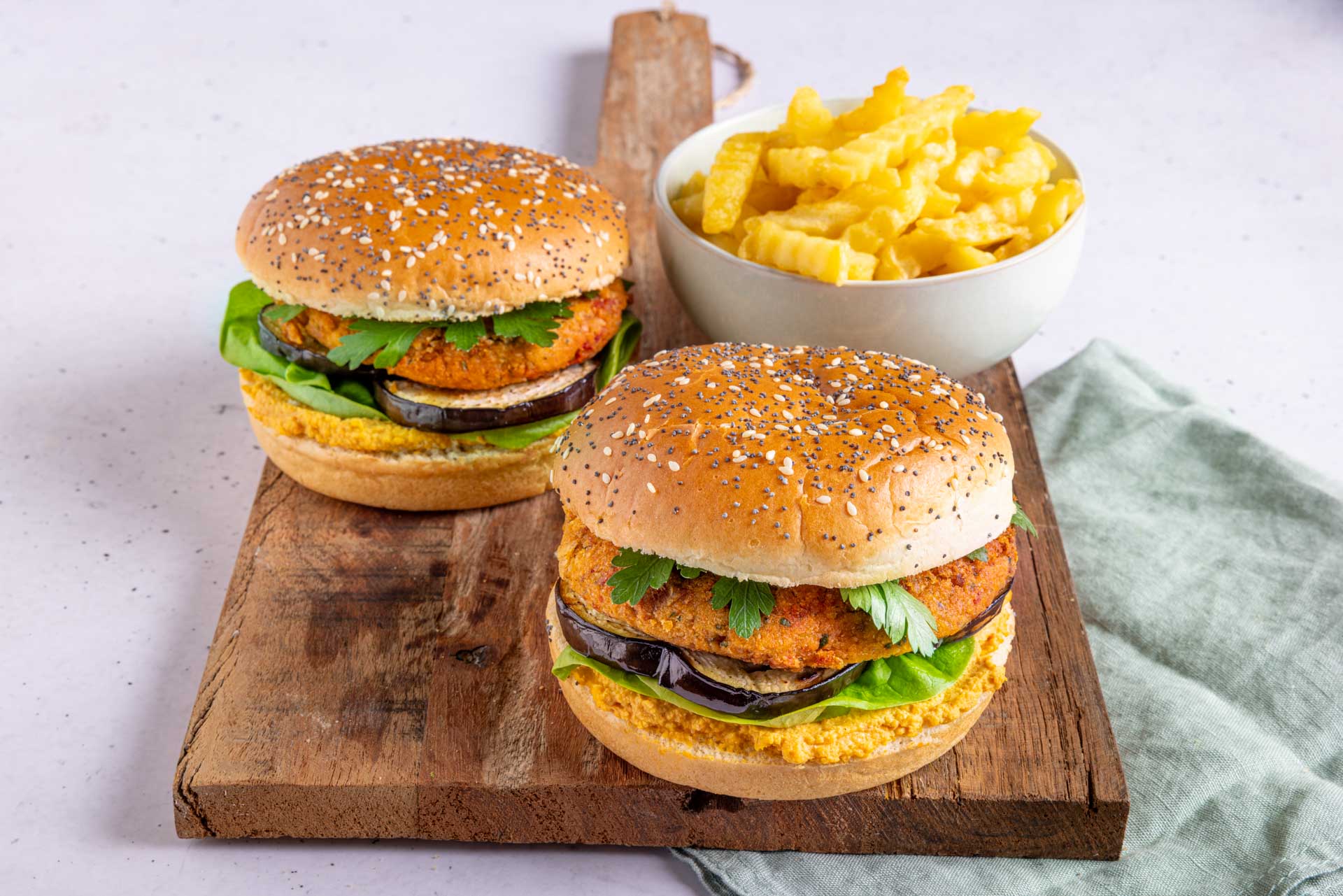 Home Made Vegaburgers Met Gedroogde Tomaat