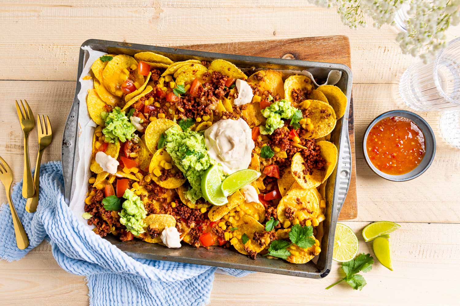 Kneed & Klaar Peulgehakt Pittig Gekruid Loaded Nacho's Met Pittig Peulgehakt 2