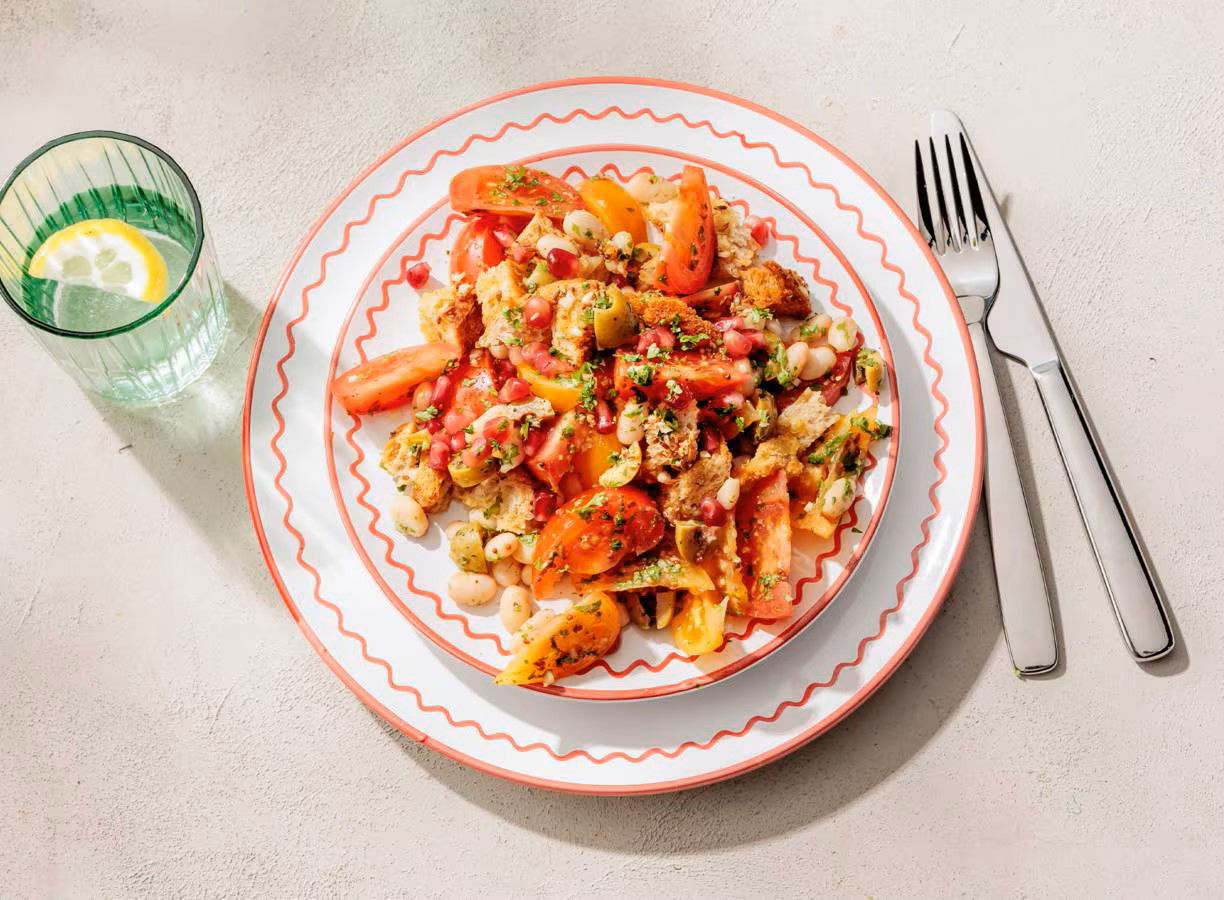 'Panzanella' Met Witte Bonen En Granaatappelpitjes