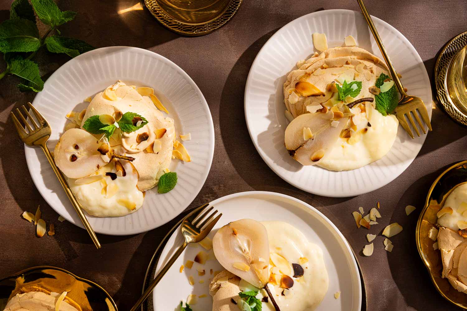 Vanille Mini Pavlova's Met Vanille En Peer 02