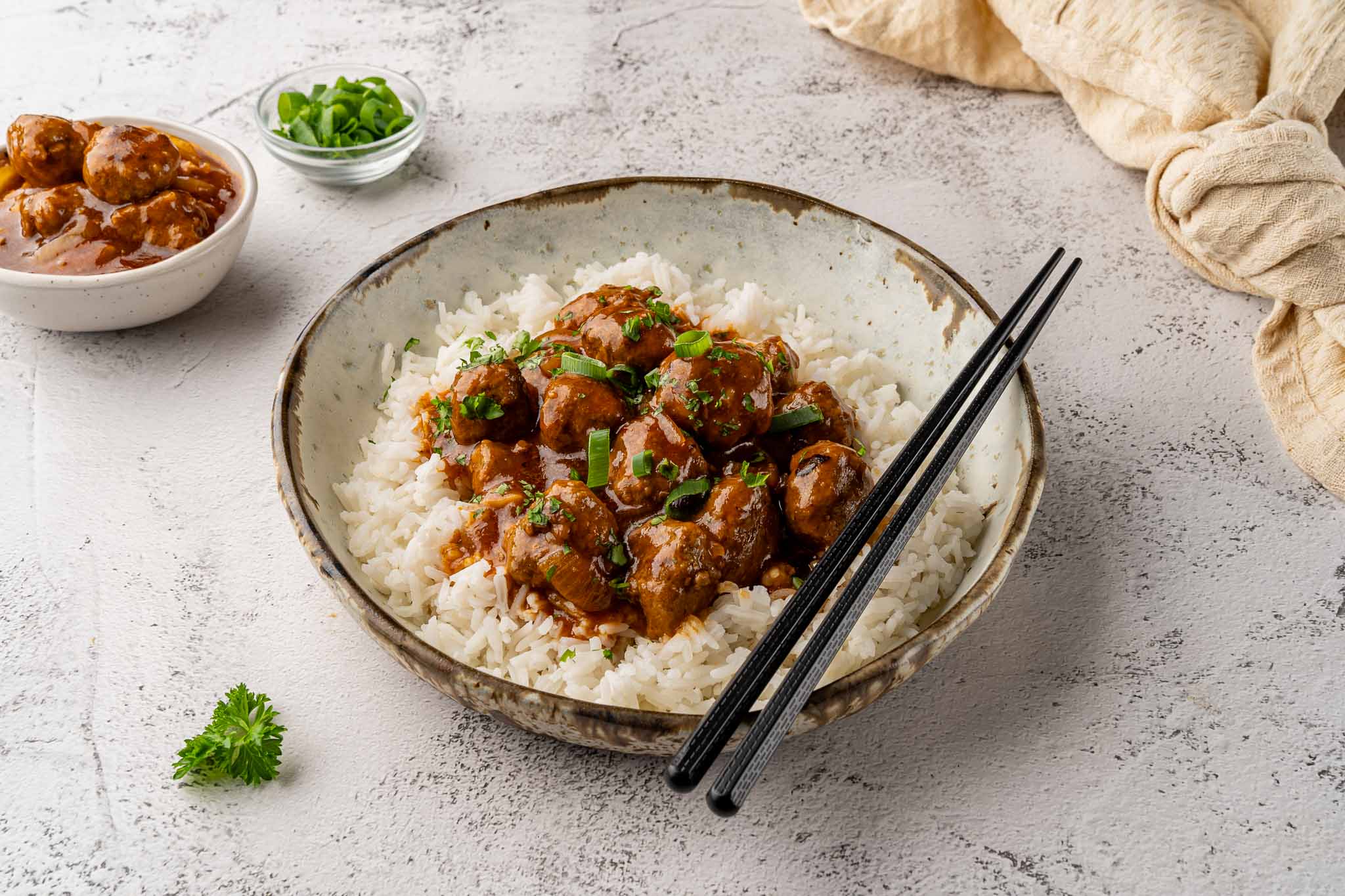 Gehaktballetjes Met Zoetzure Saus En Rijst2