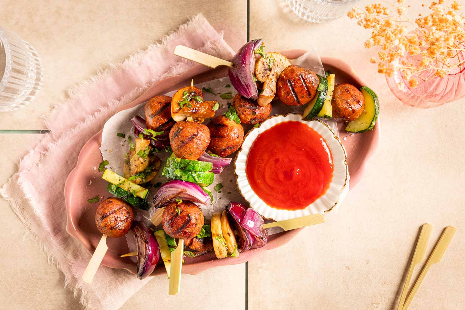 Kneed & Klaar Gemakballen Klassiek Gekruid Vegetarische Gemakbal Spies 02 V2