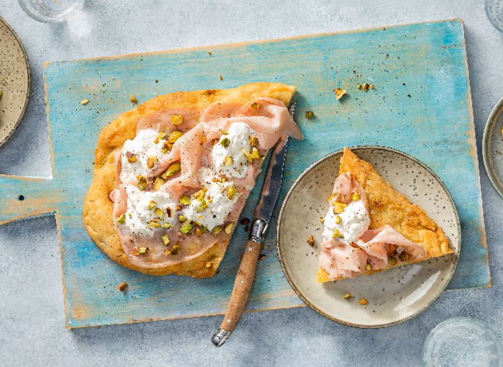 Pinsa Romana Met Mortadella En Pistache