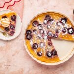 Kersenclafoutis met vanille-ijs