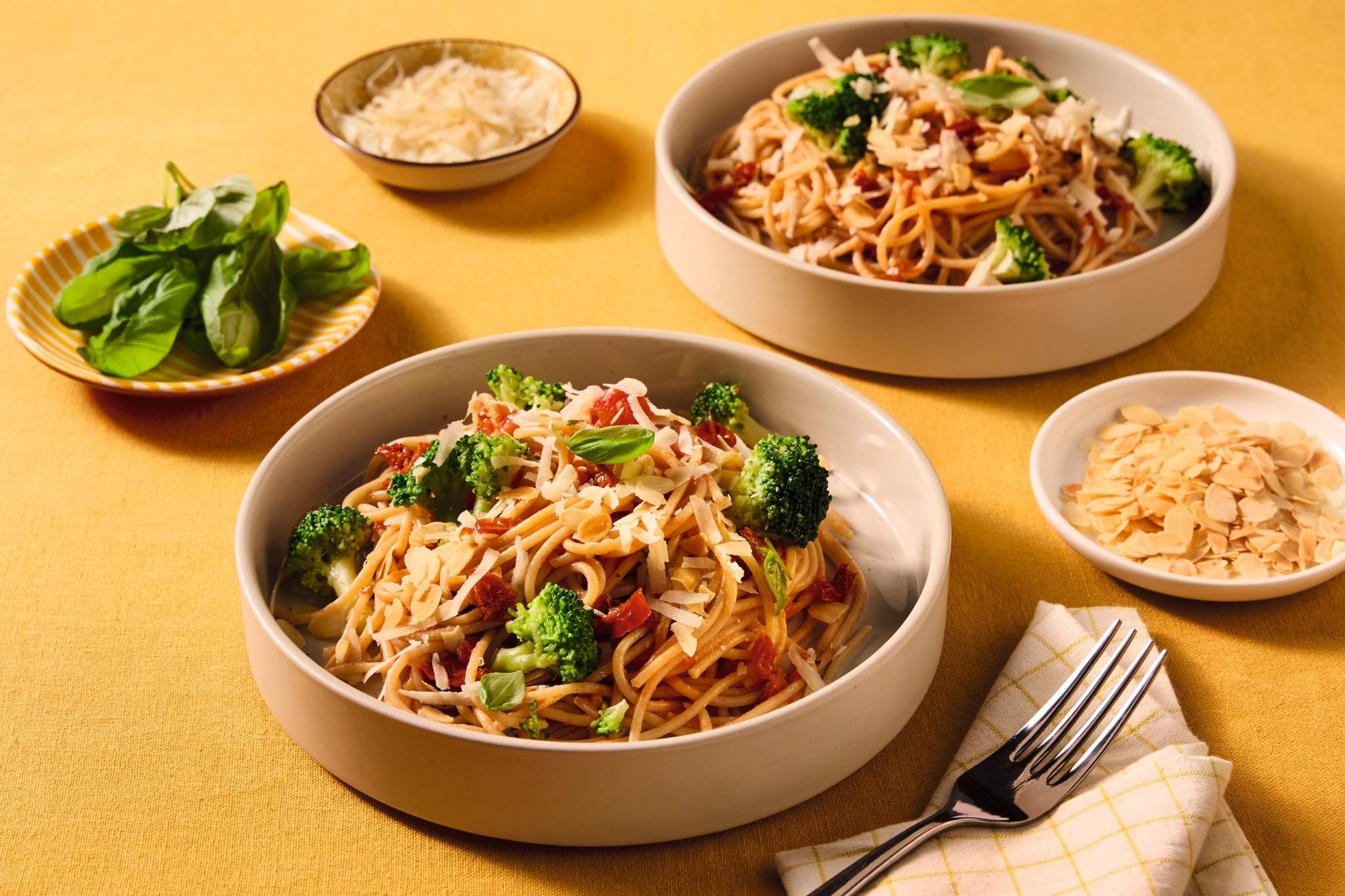 Spaghetti Half Volkoren met broccoli en zongedroogde tomaat