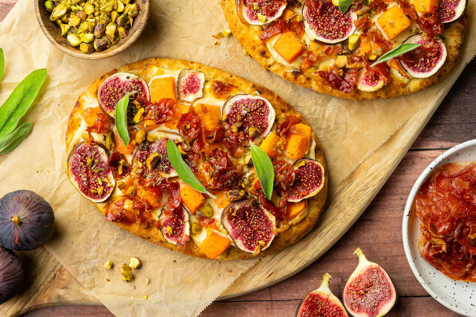 Naanpizza Met Pompoen En Crispy Prosciutto