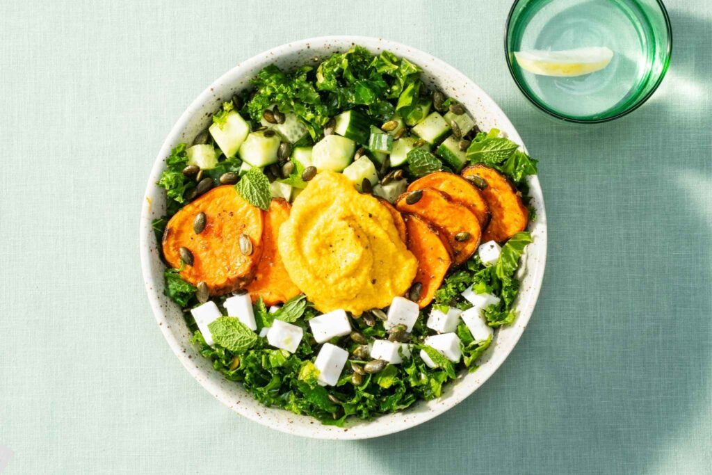 Zoete Aardappelsalade Met Pompoen Hummusdressing