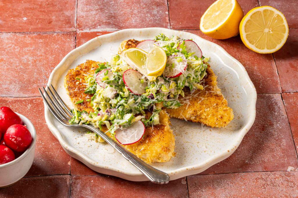 Kip Milanese met Caesar salade