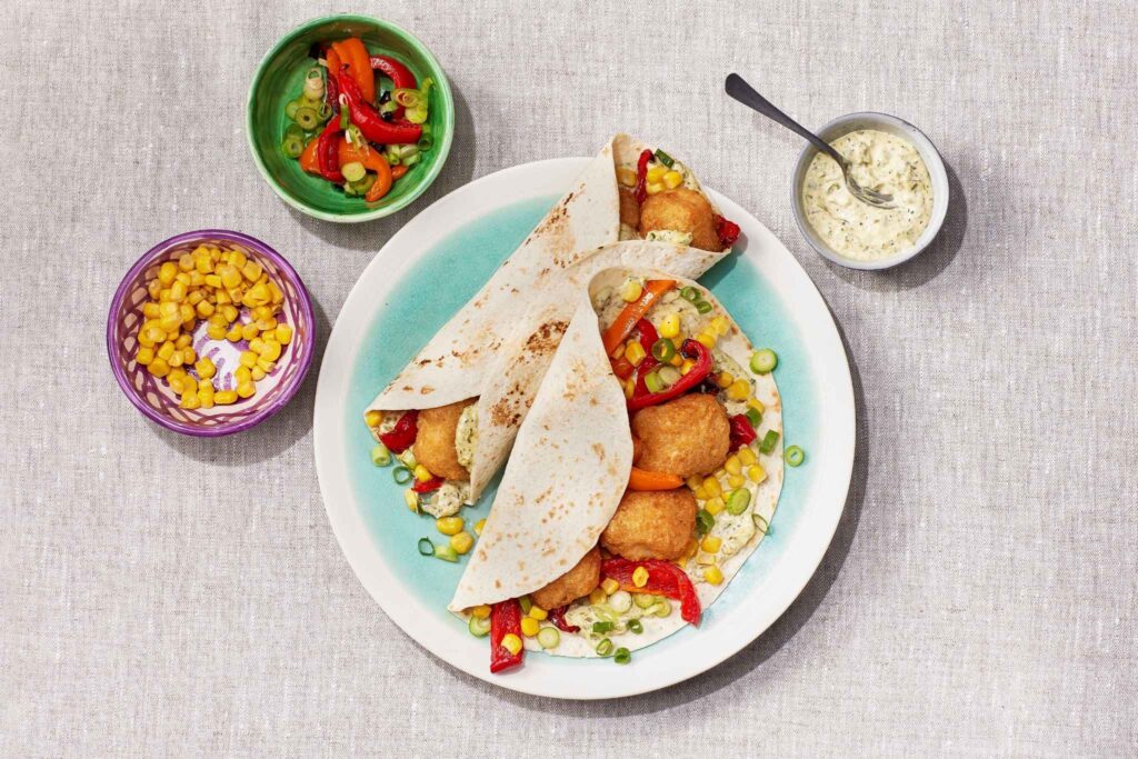 Wraps met kibbeling en geroosterde paprika