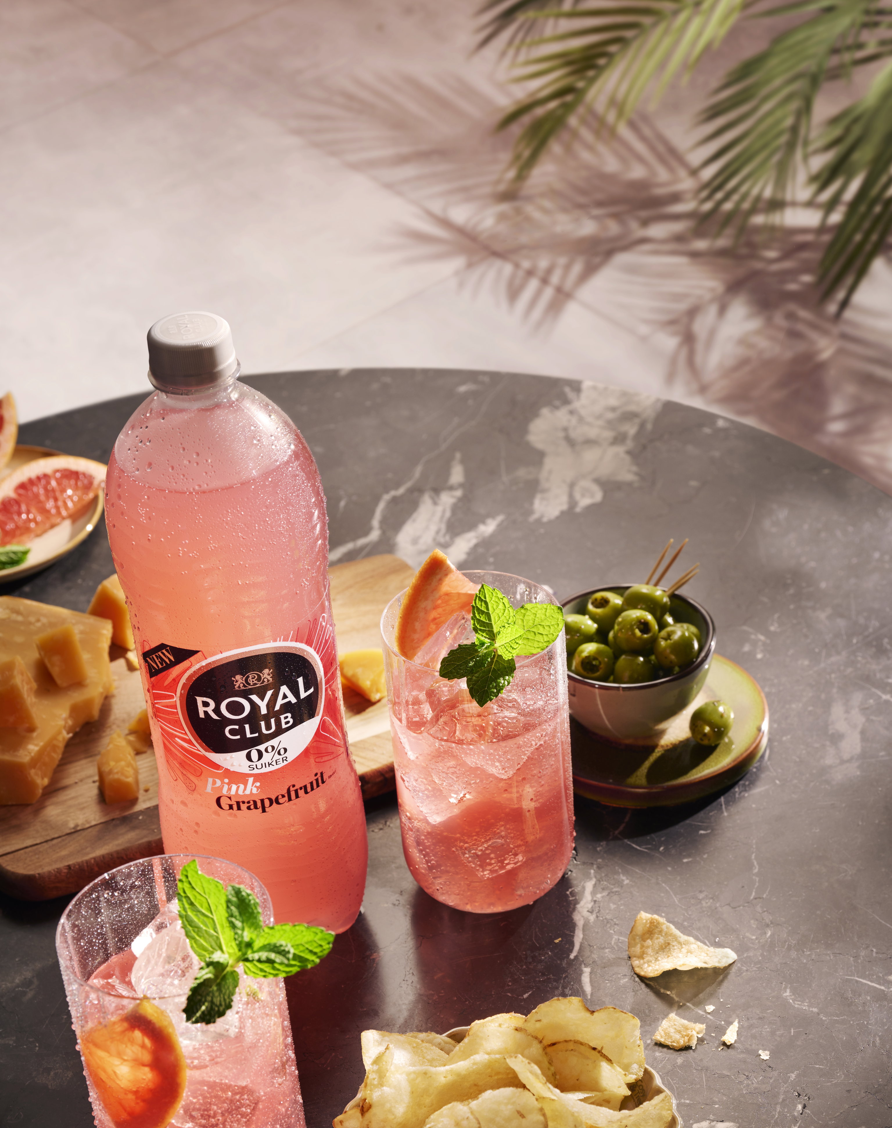 Royal Club Pink Grapefruit drankje op tafel