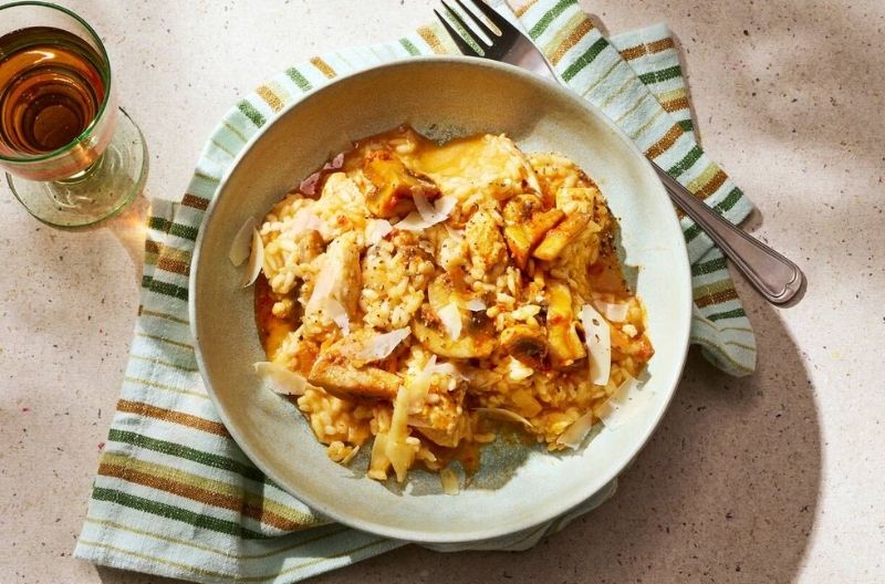 Eenpansrisotto met kip, champignons en ’nduja